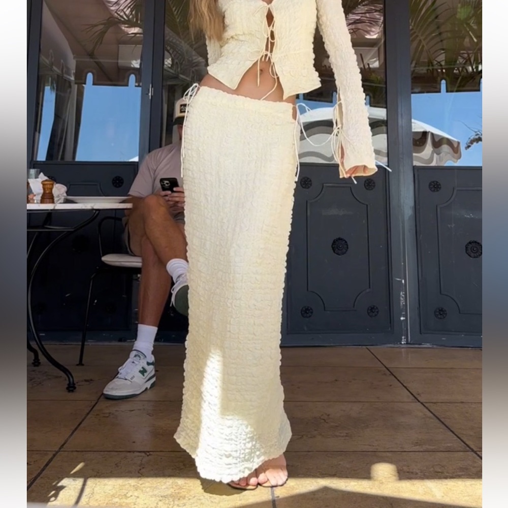 NESSA BUBBLE MAXI SKIRT — BUTTERCREAM